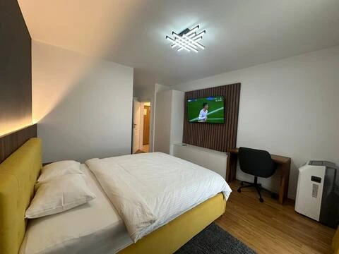 Apartament 28