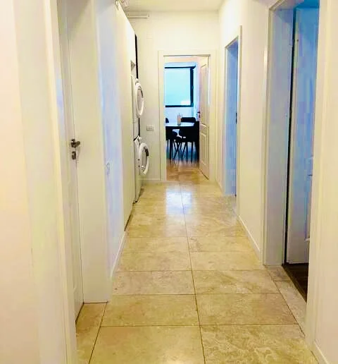Apartament 28